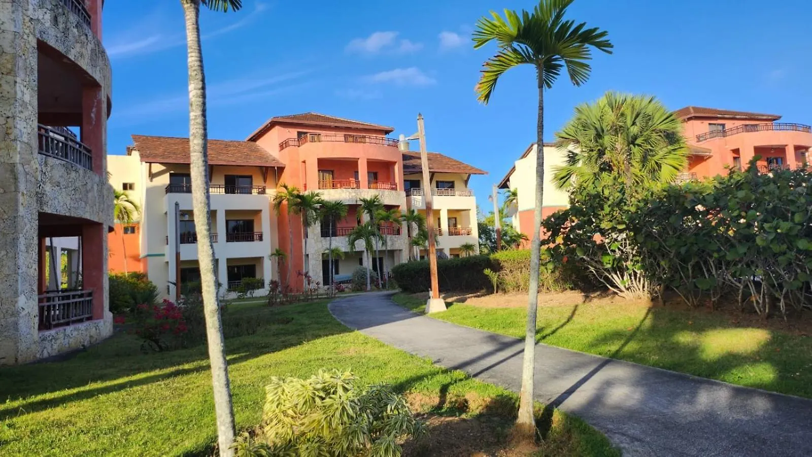 Apartamentos Essential Life Con Playa Y Piscina Punta Cana Appartement