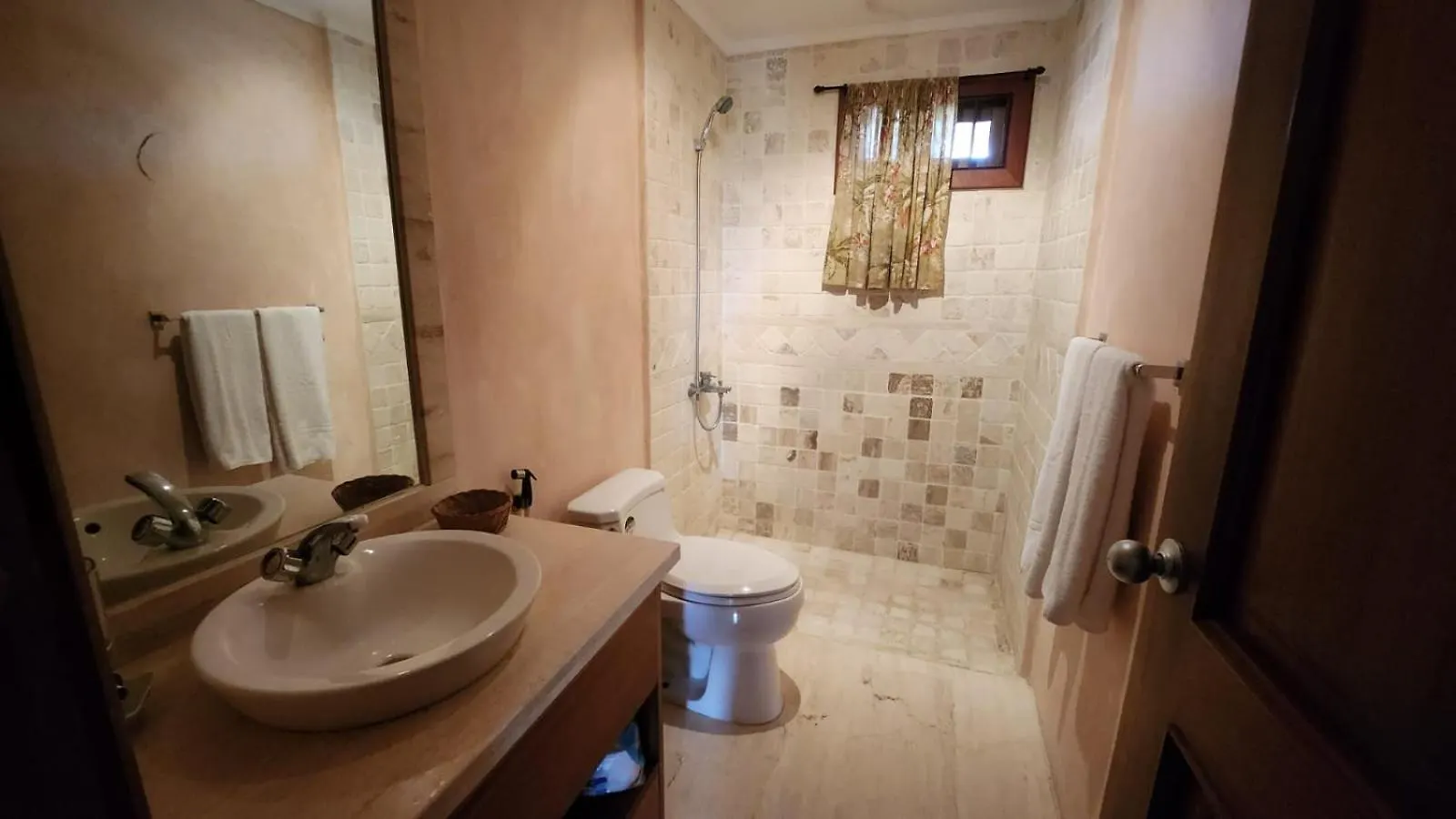 Apartamentos Essential Life Con Playa Y Piscina Punta Cana 0*,  République dominicaine